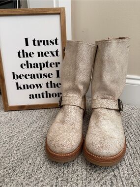 FRYE Veronica Short White/Cream Crackle Leather Moto Biker Boots Womens Sz 8.5